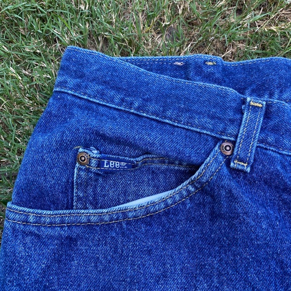 Vintage 90s Lee Jeans | Size 18W-20W | 38” Waist x 32” Inseam | Long Mom Jeans - Picture 11 of 16